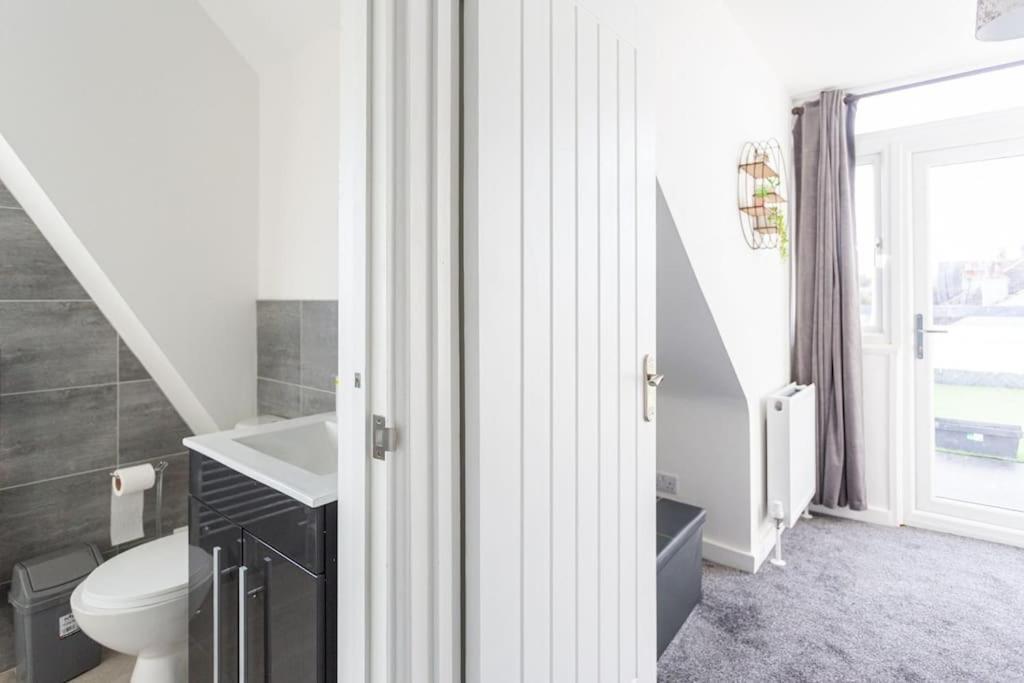 2 Bed Apartment Near The Beach Southend-on-Sea Esterno foto